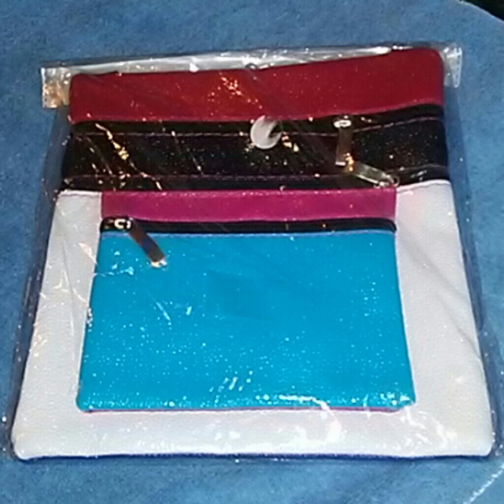 SHOULDER BAG